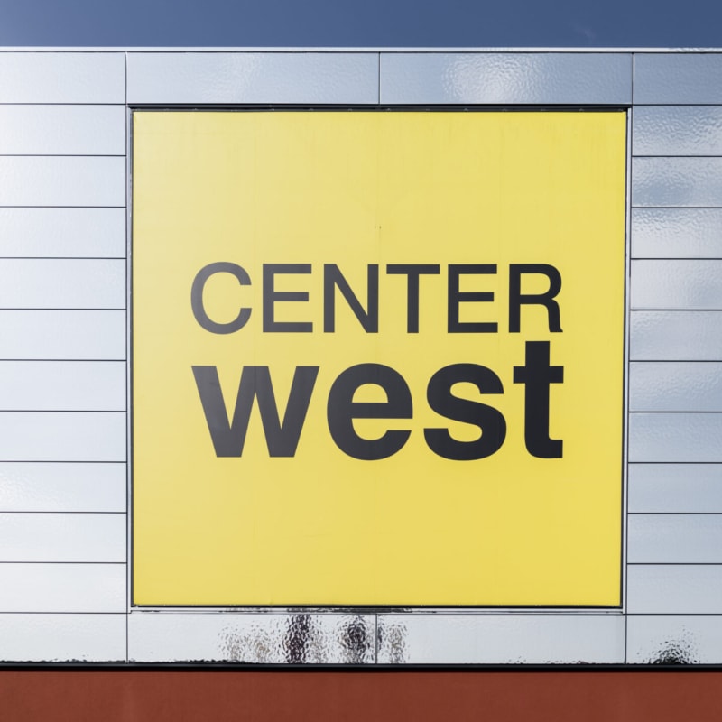 Center West Außenansicht - Logo